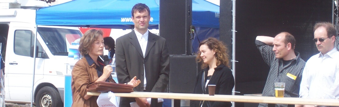 Kathrin Darlatt auf dem Podium (c) Leipziger-Bildungsfest.de